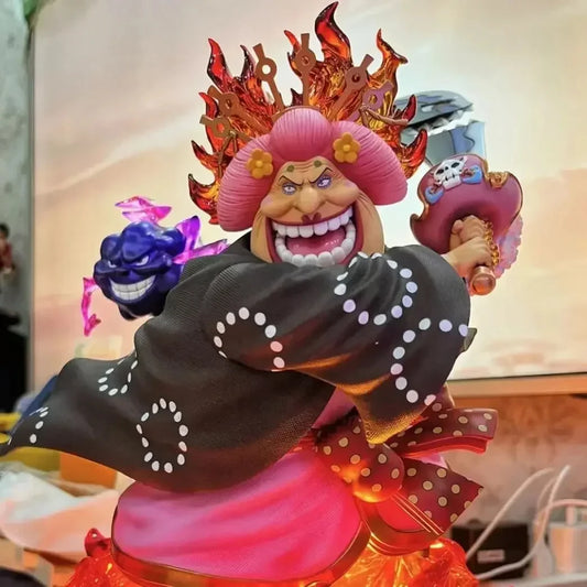 Figurine One Piece "Big Mom Attaque" 25cm